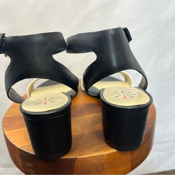 Isaac Mizrahi Block Heels - Picture 4 of 7